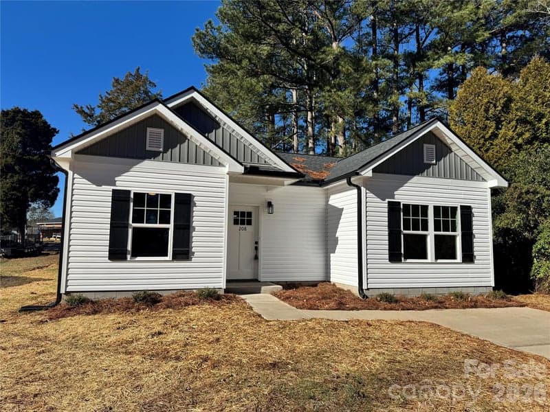 208 Pine, Rockwell, NC - 3 beds, 2 baths, 1,200 sqft - $284,900