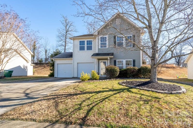 604 Sawtooth Oak, Landis, NC - 3 beds, 3 baths, 2,326 sqft - $320,000