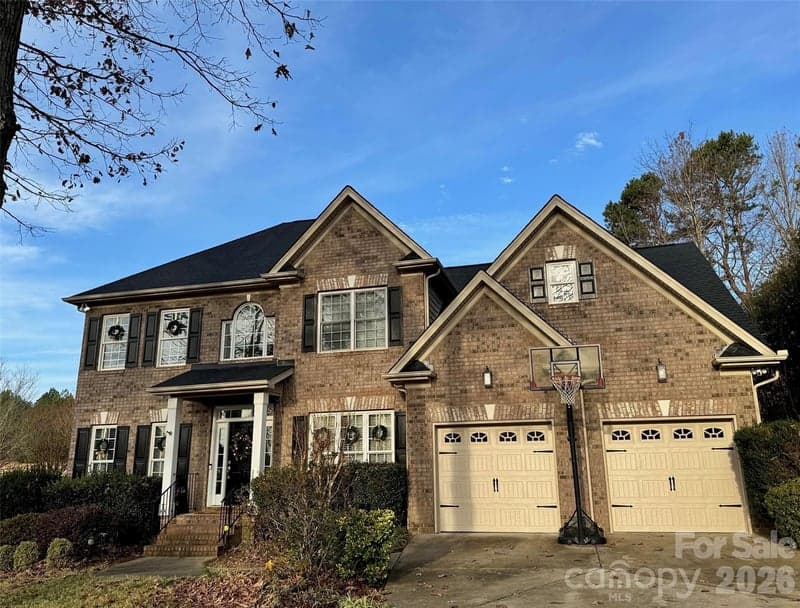 5006 Shannamara, Matthews, NC - 5 beds, 3 baths, 2,768 sqft - $630,000