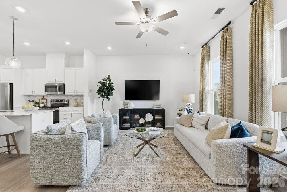 5531 Wolfpack - Image 1