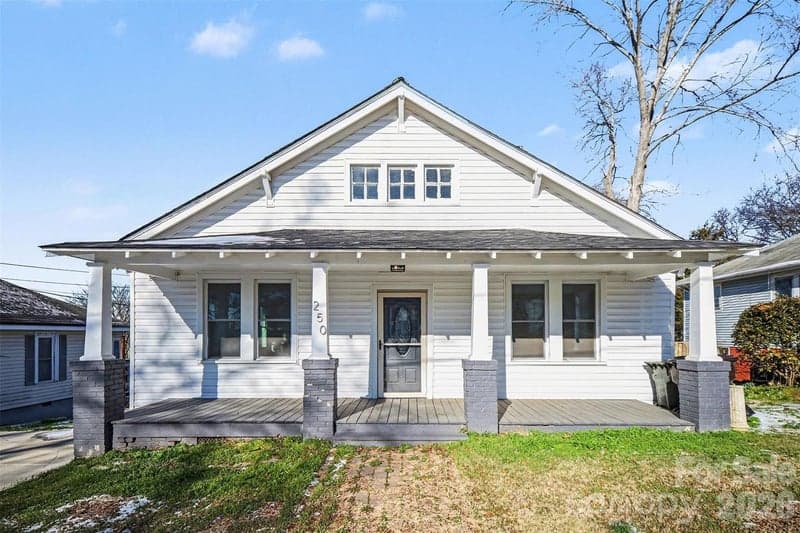 250 Franklin, Concord, NC - 4 beds, 2 baths, 1,527 sqft - $260,000