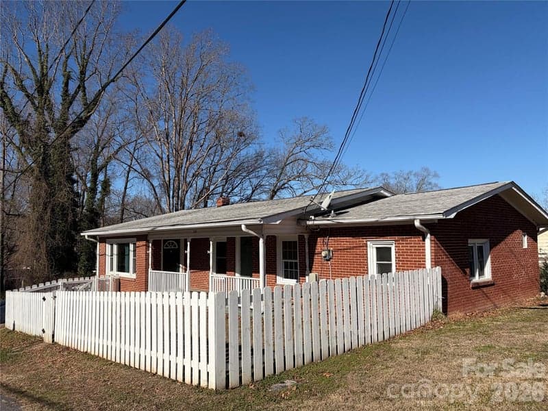 500 Echo, Kannapolis, NC - 3 beds, 2 baths, 1,236 sqft - $250,000