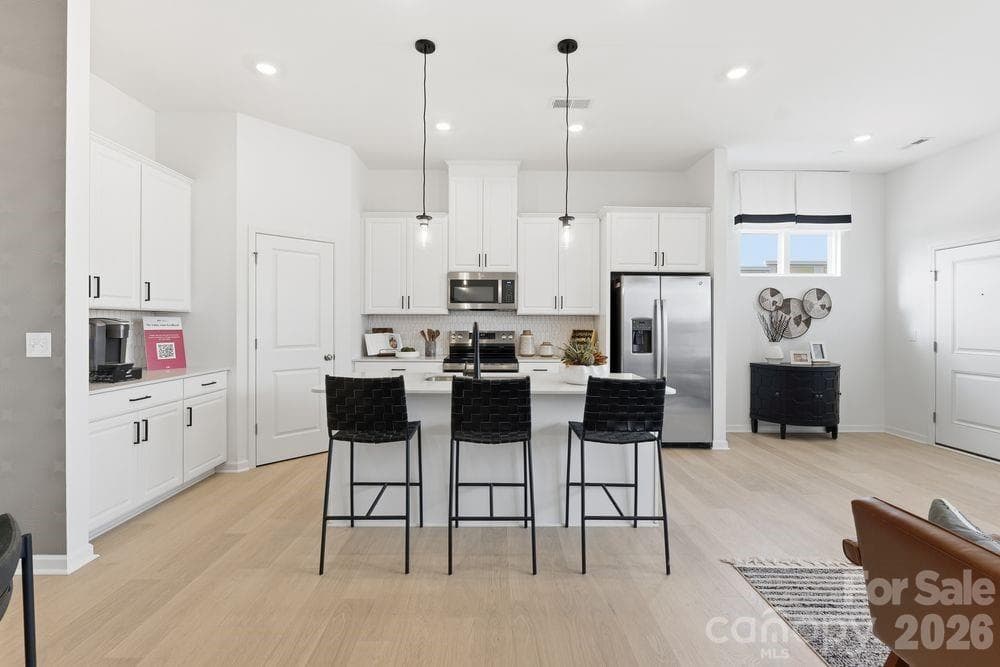 5525 Wolfpack - Image 1