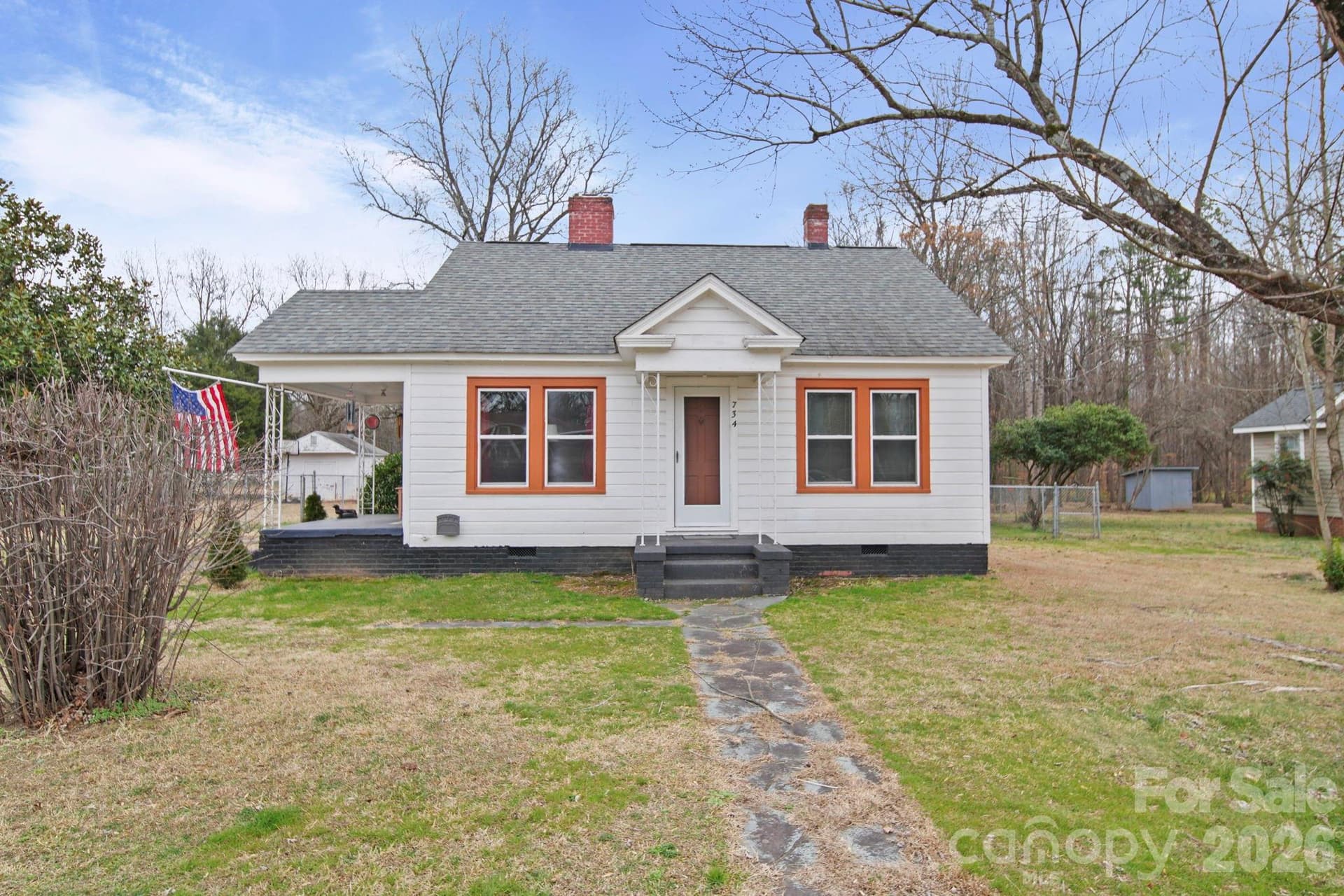 734 Tanglewood - Image 1