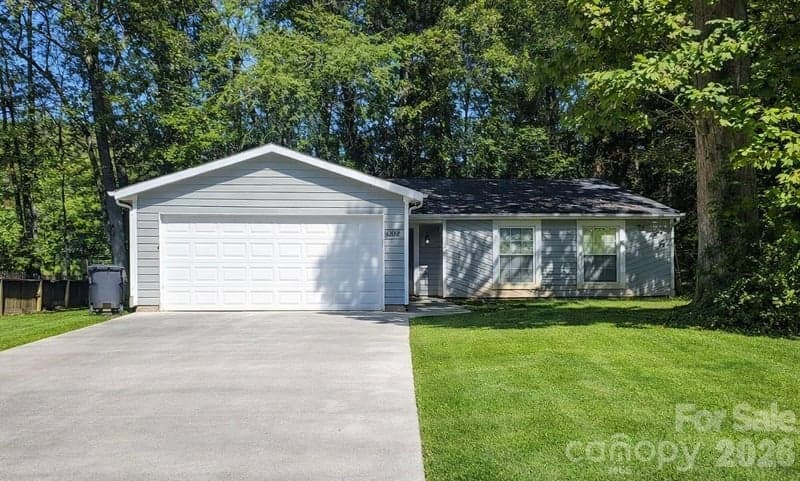 6332 Holly Knoll, Charlotte, NC - 3 beds, 2 baths, 1,455 sqft - $320,000