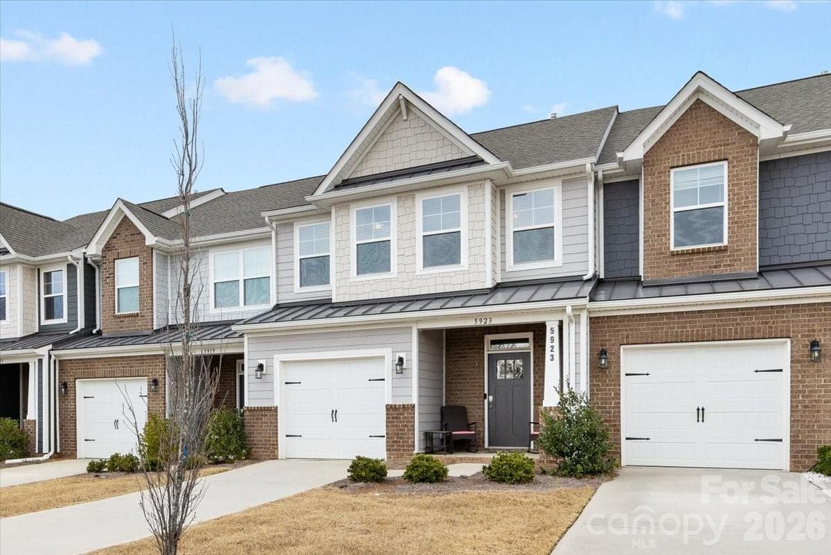 5923 Hampstead Pond - Image 1