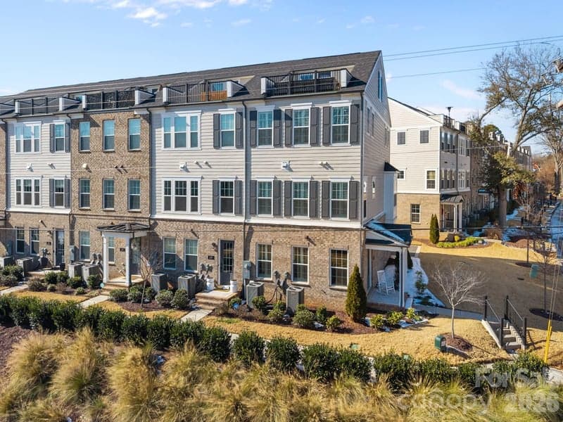 241 Emerson, Charlotte, NC - 3 beds, 5 baths, 2,224 sqft - $875,000