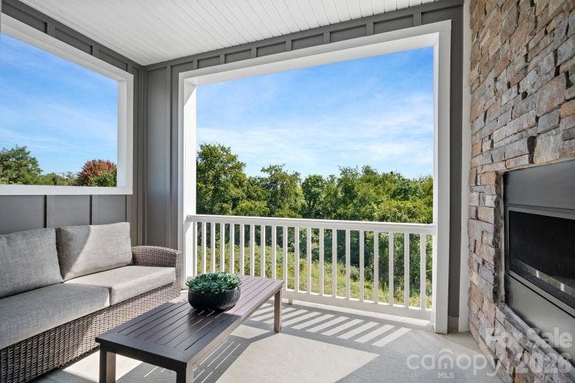 2283 Flicker 1050C - Image 1