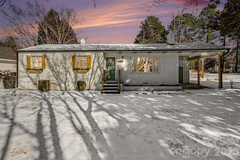 416 Old Mountain, Statesville, NC - 3 beds, 1 bath, 1,048 sqft - $299,000