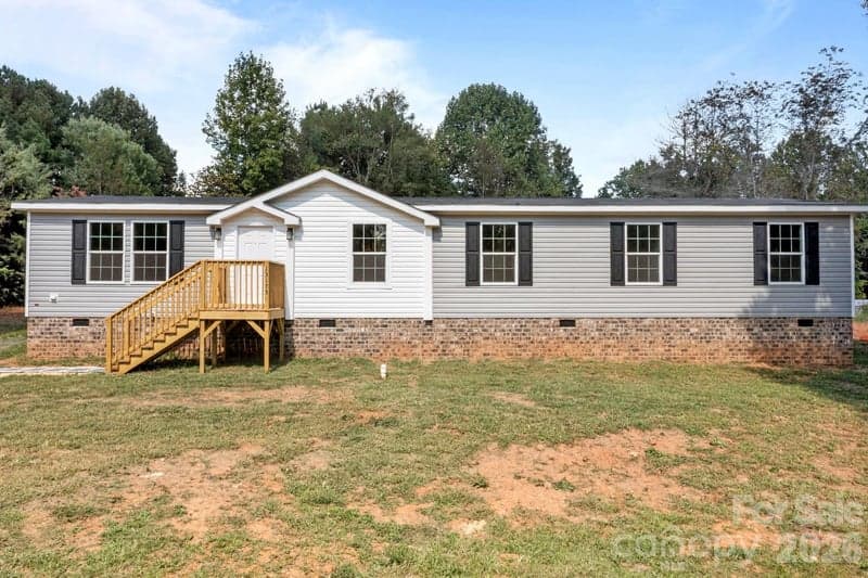 13180 Old Beatty Ford, Rockwell, NC - 3 beds, 2 baths, 2,096 sqft - $299,900