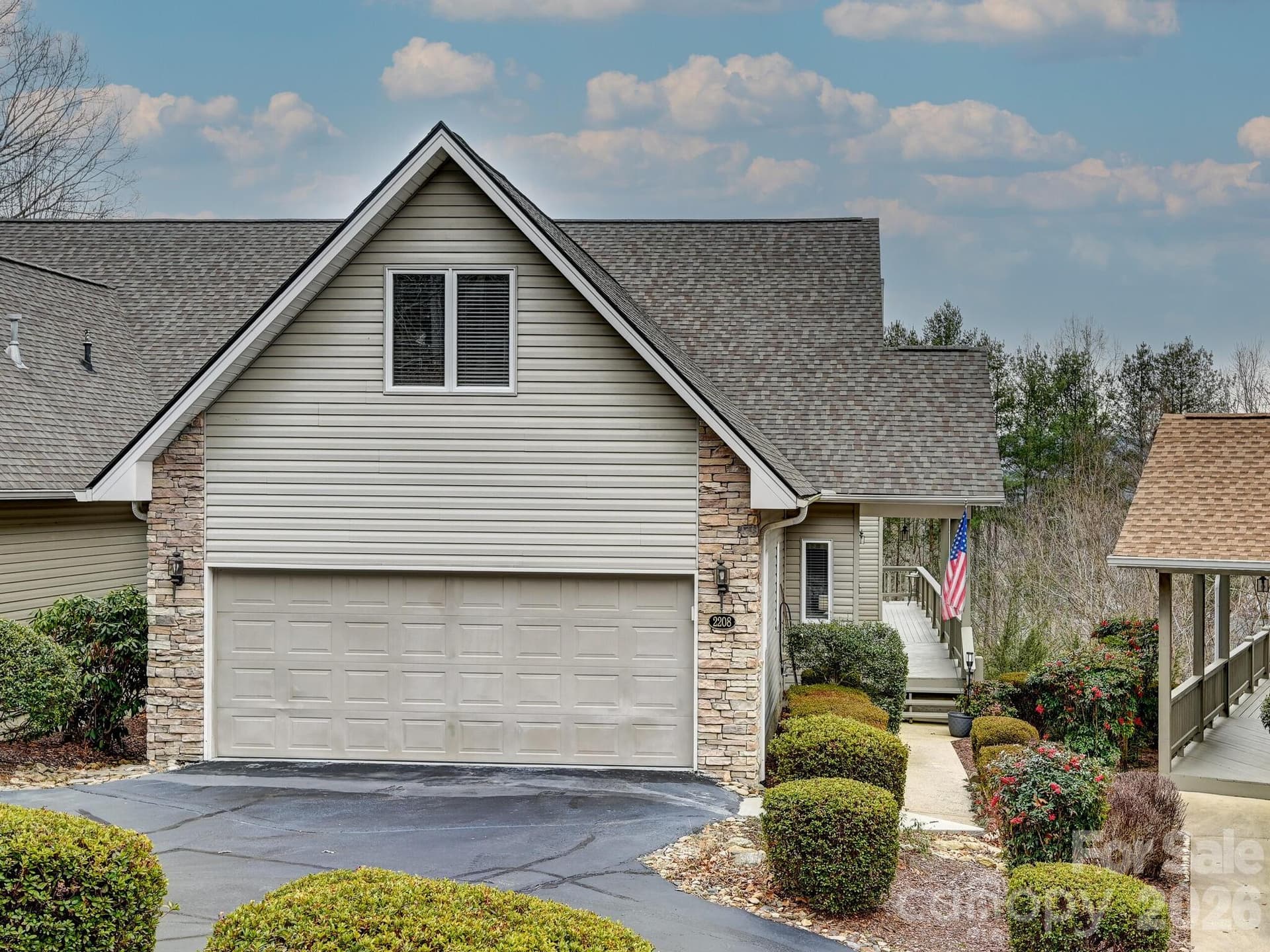 2208 Cumming Woods - Image 1