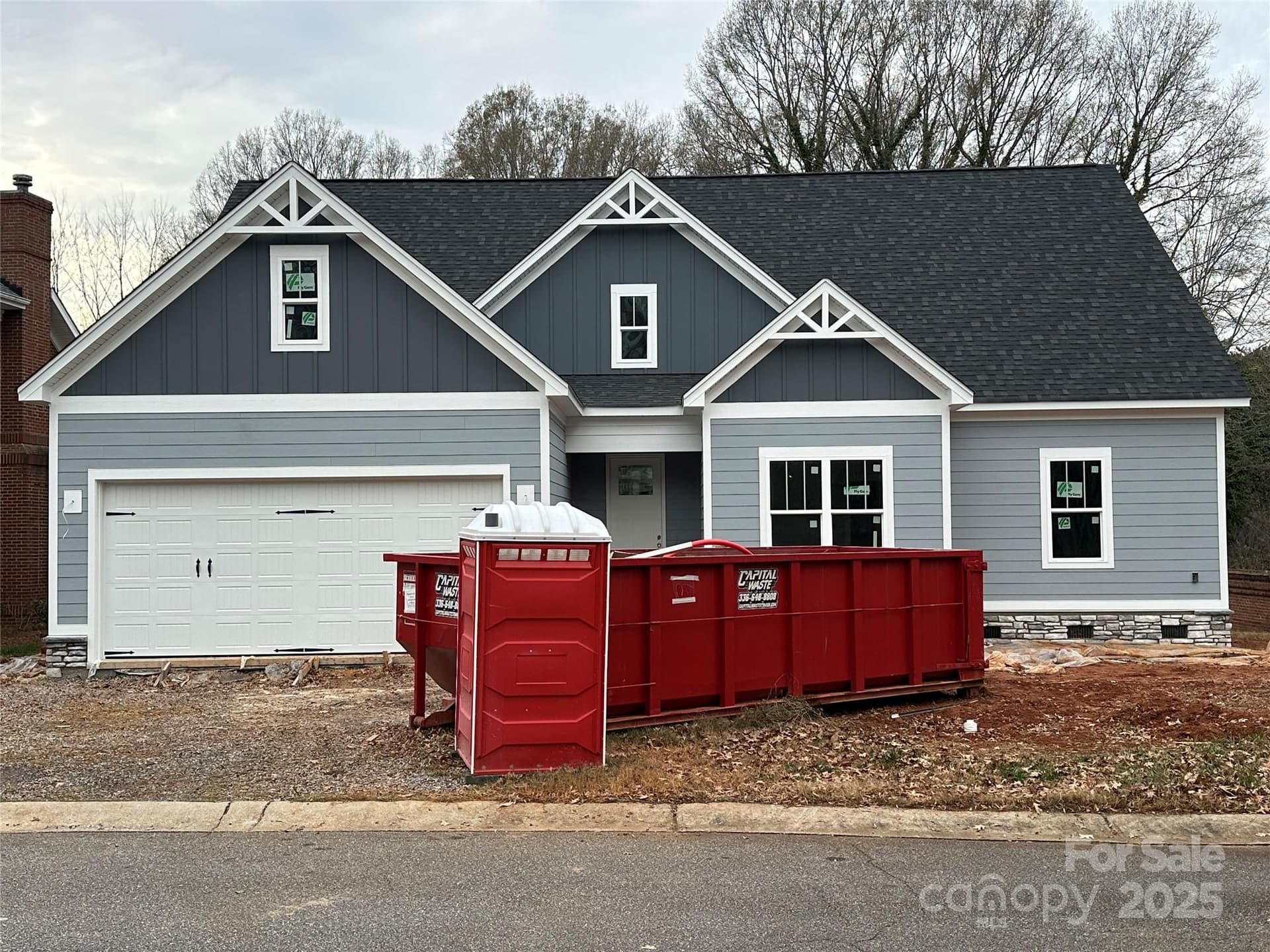 1061 The Glen - Image 1