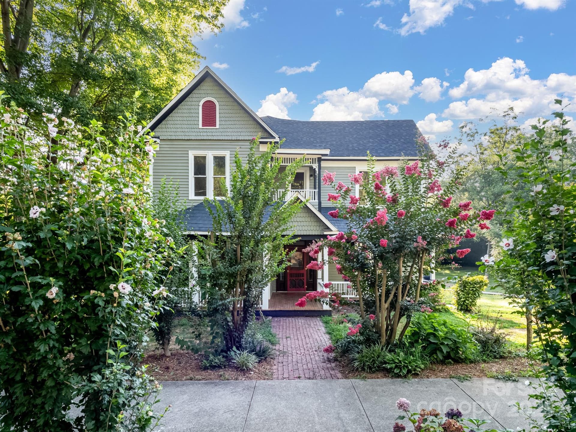 613 Mulberry - Image 1