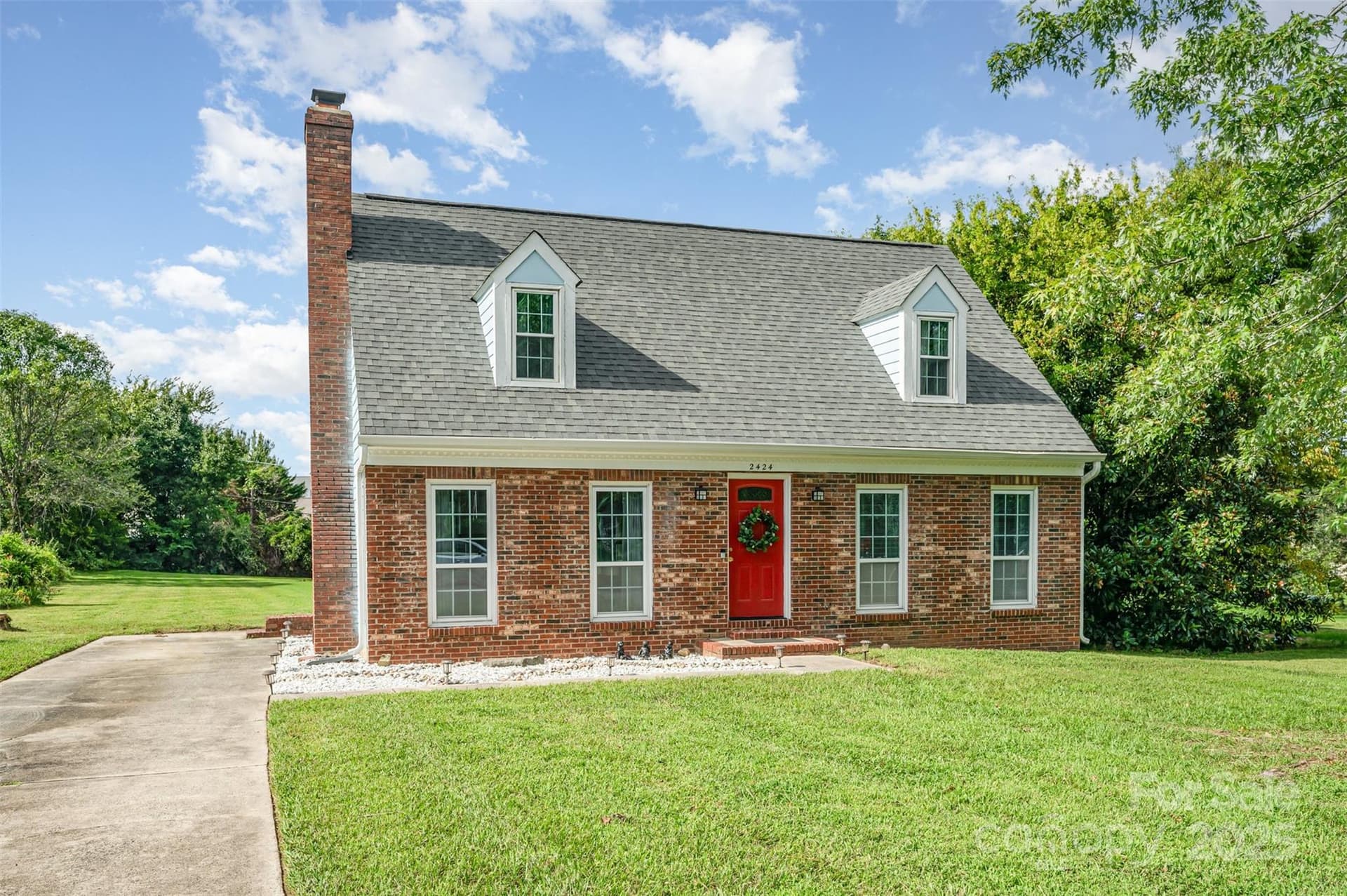 2424 Castlecomer - Image 1