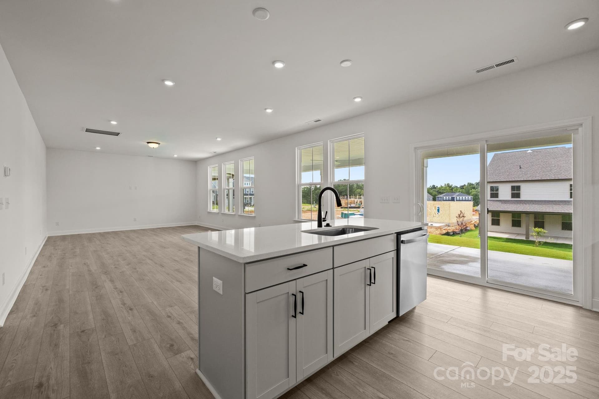 111 Nighthawk - Image 1