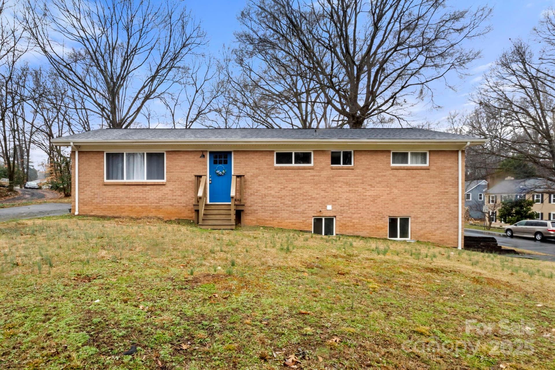 7047 Cheyenne - Image 1