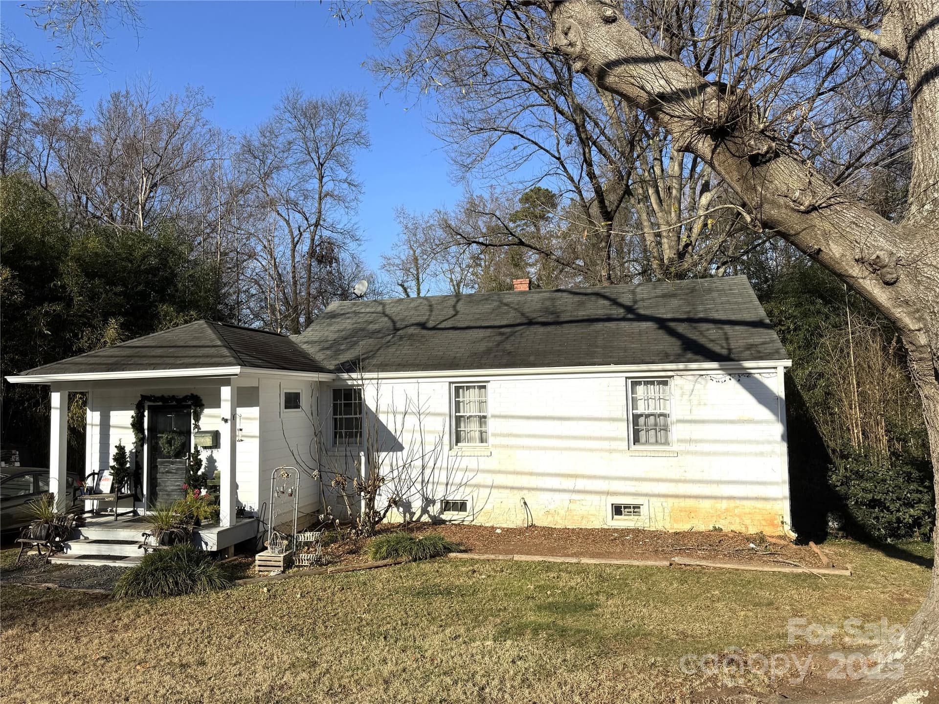 21233 Cornelius - Image 1