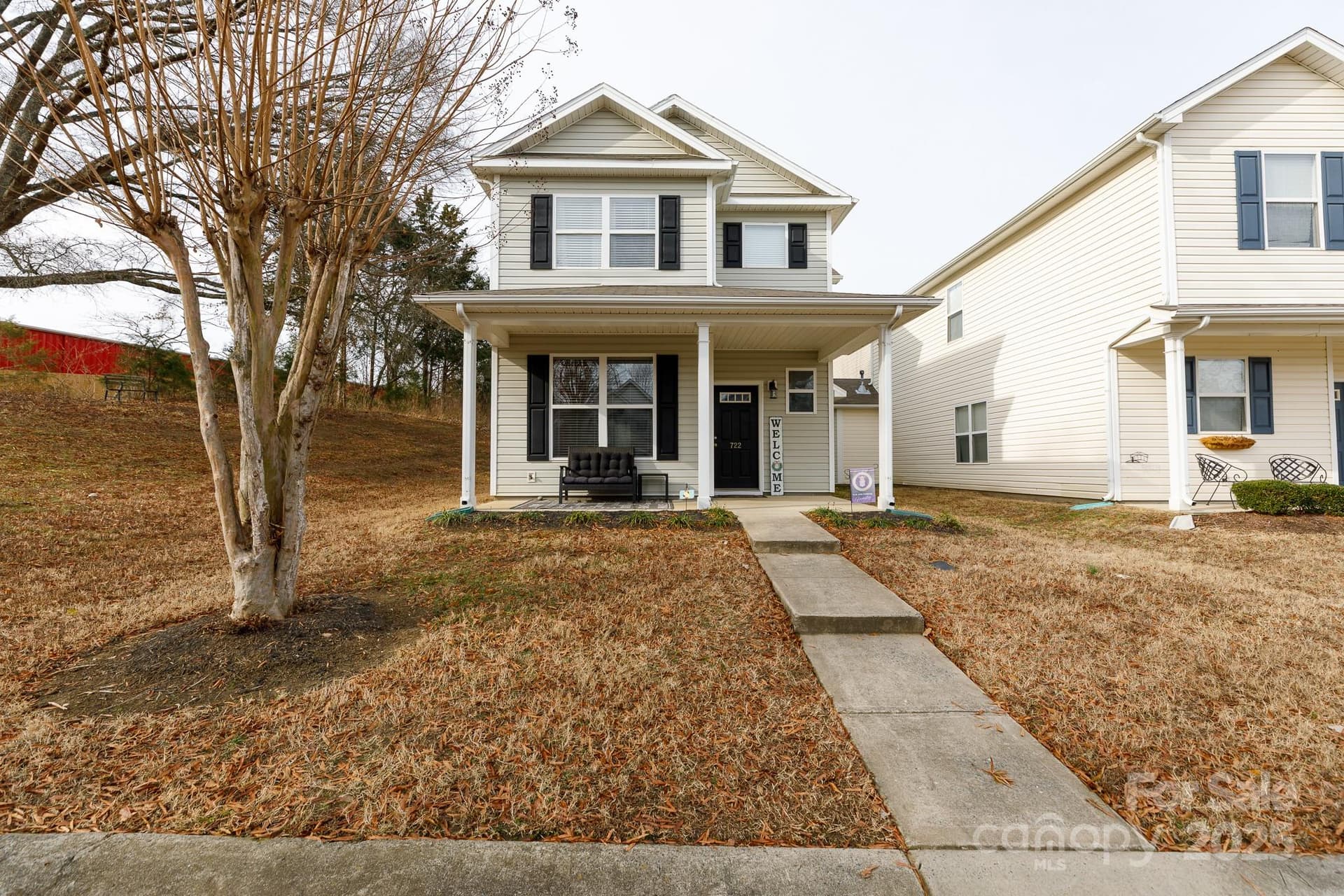 722 Chelton - Image 1