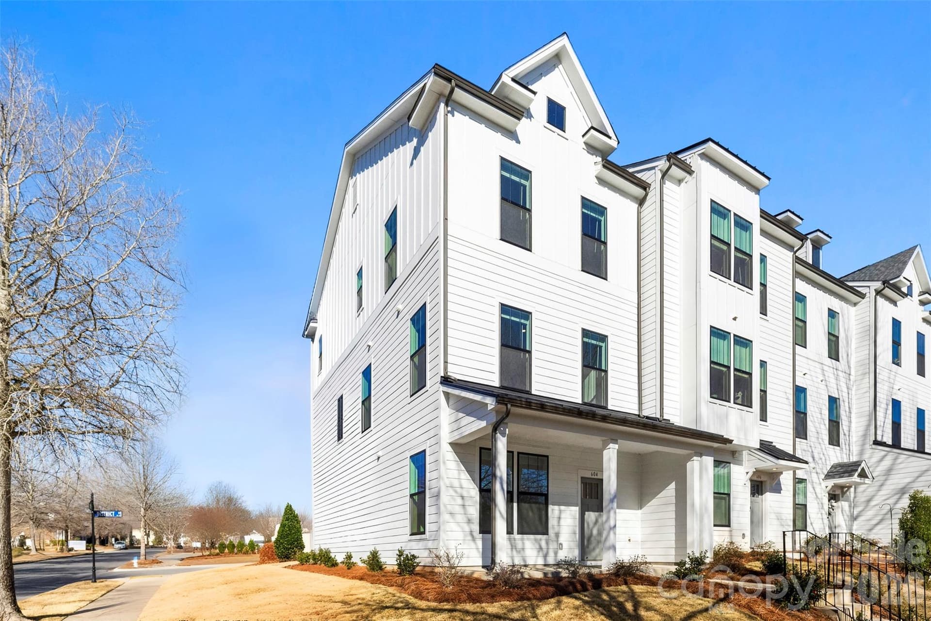 604 District - Image 1