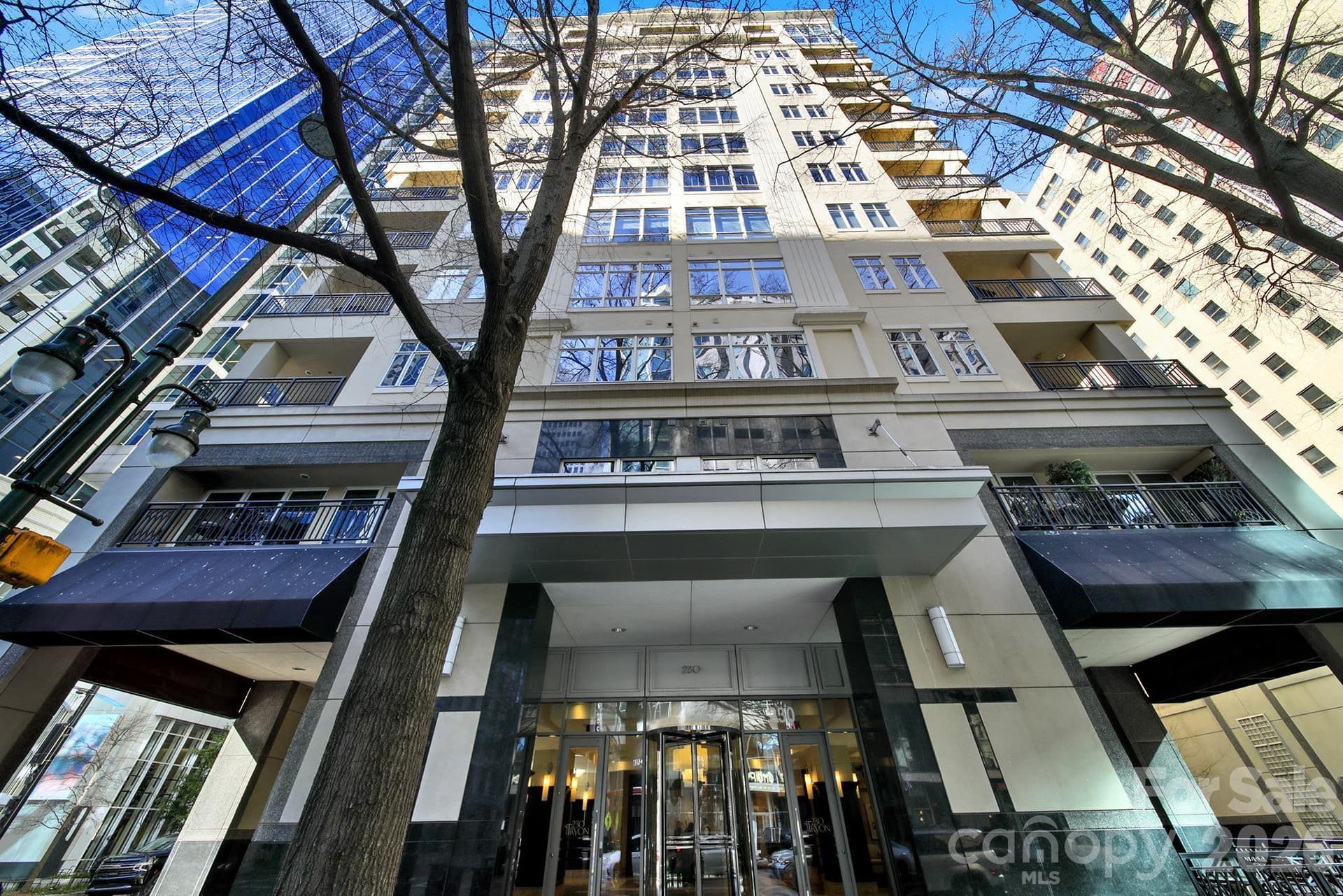 230 Tryon 1004 - Image 1