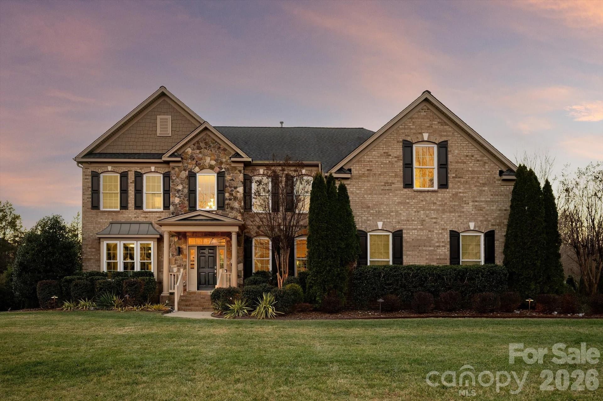 840 Wandering Way - Image 1