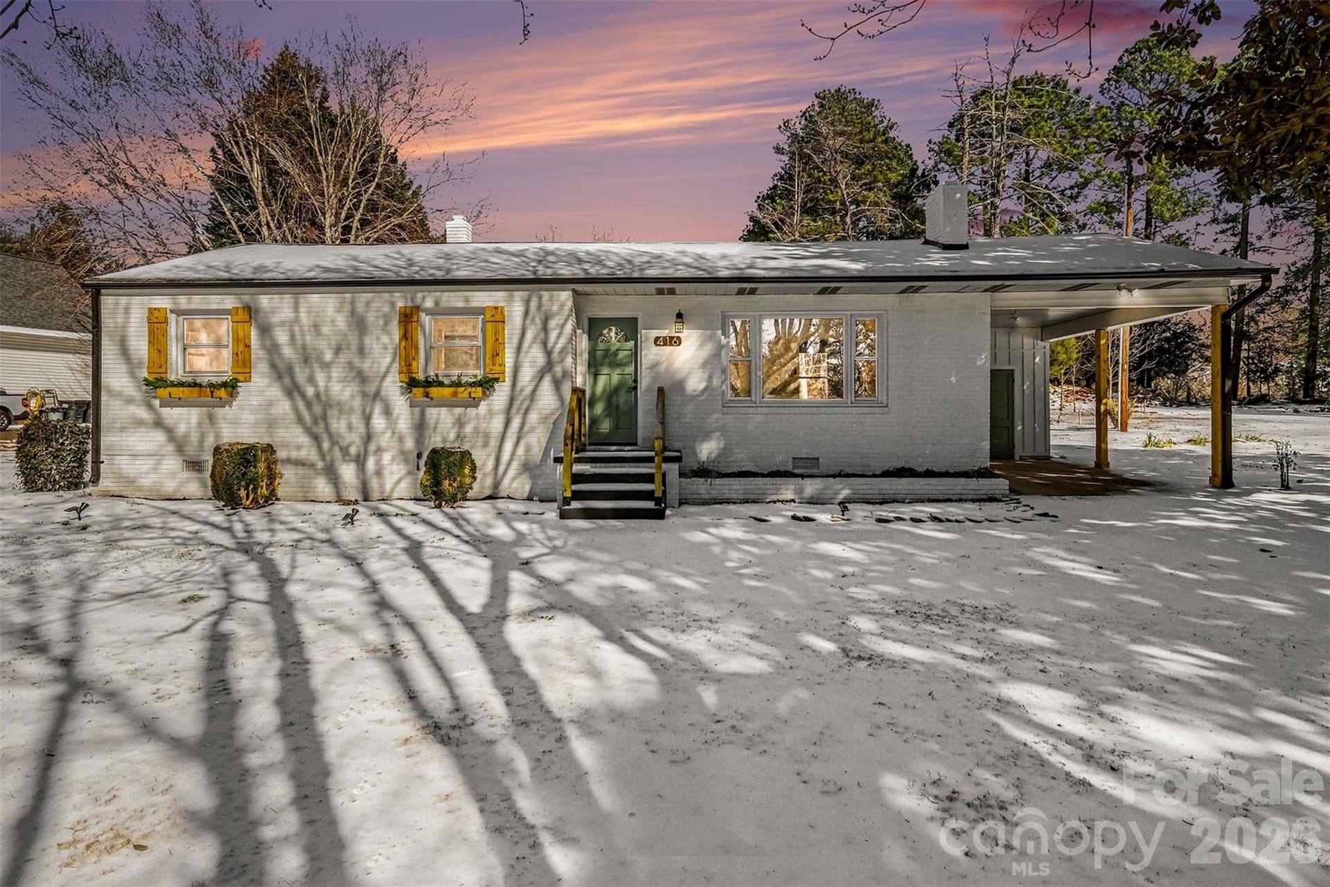 416 Old Mountain - Image 1