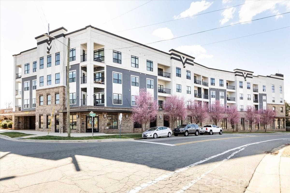 3630 Davidson - Image 1