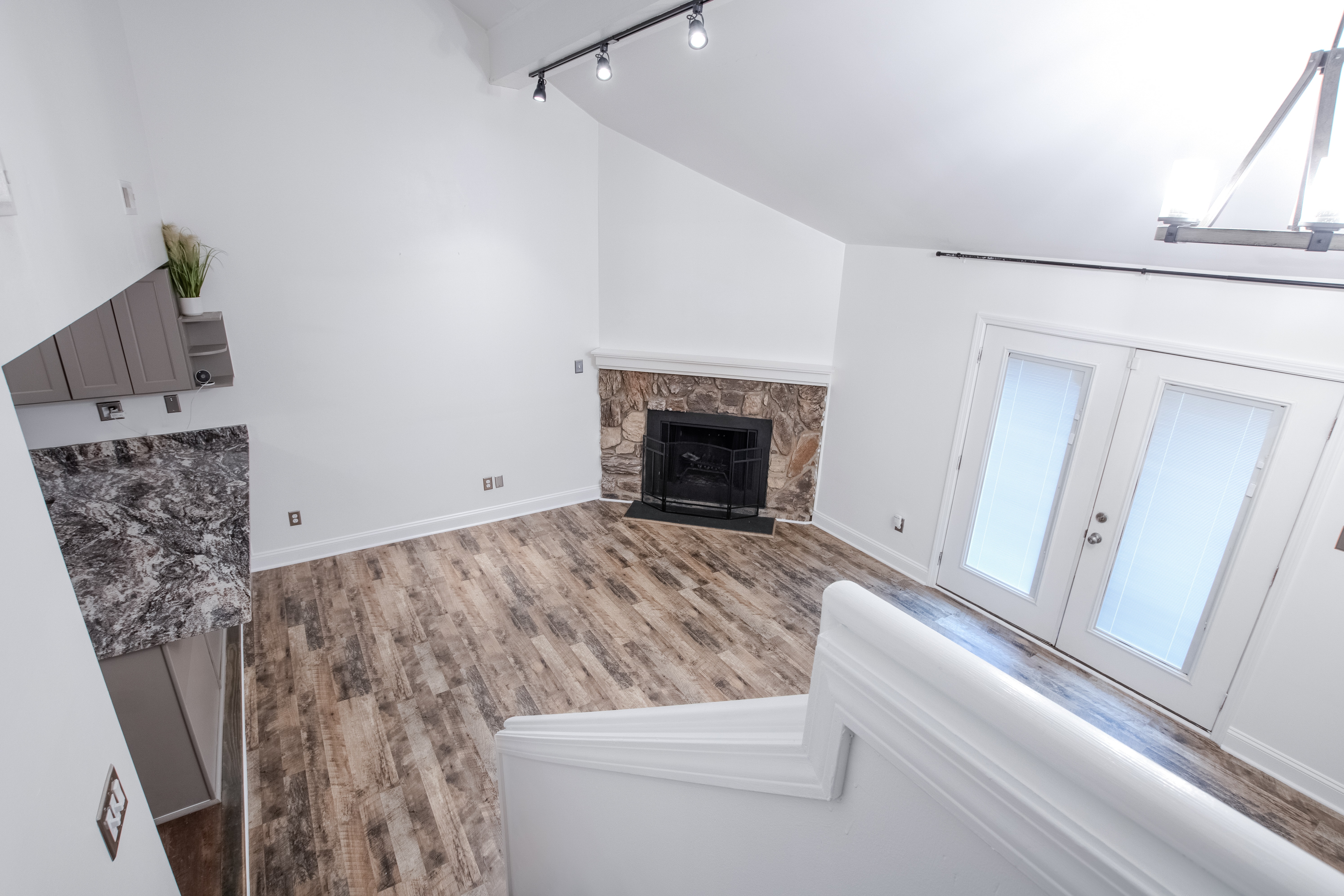 100 Willow Run Dr #2 photo 15